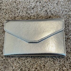 Zoppen SILVER metallic Travel Wallet w/RFID Protection, GUC, Space for Passport